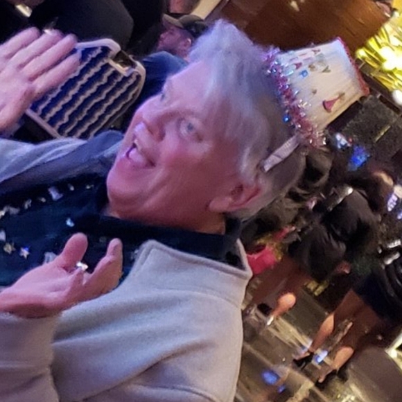 New Year's Eve Light-up Lampshade Hat/Tiara One Size Fits Most - Picture 8 of 11